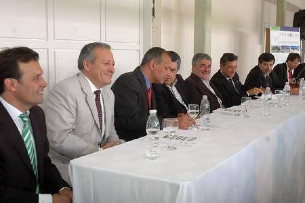 Das Neves anticip� inminente presentaci�n de demanda contra la Naci�n por la retenci�n de U$S 28 millones