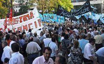 A un mes de la muerte de Kirchner, habr� distintos homenajes en el pa�s