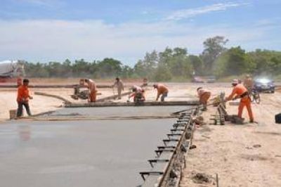 Pavimentan el empalme de la avenida Ortiz con ruta 30 