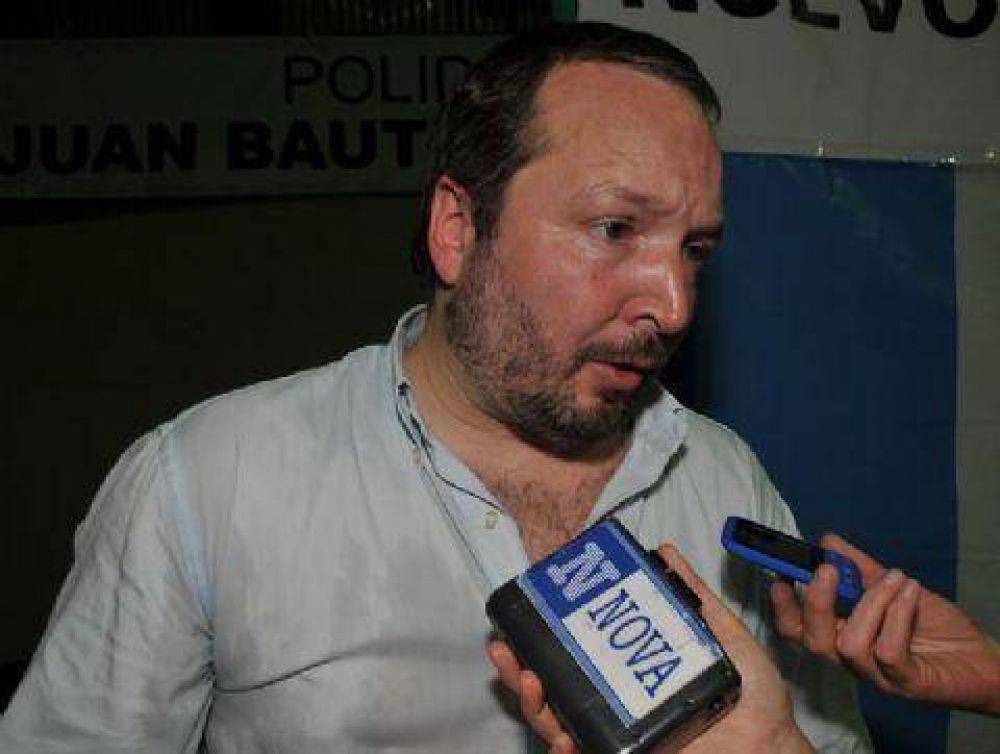 Sabbatella: �Scioli tiene un gobierno que no da cuenta de las demandas sociales�