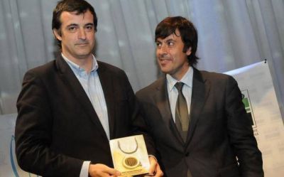 Premian a Esteban Bullrich