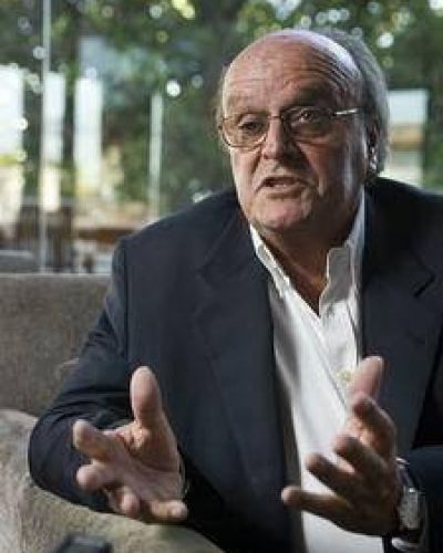 "Buscar consensos para alcanzar el desarrollo"