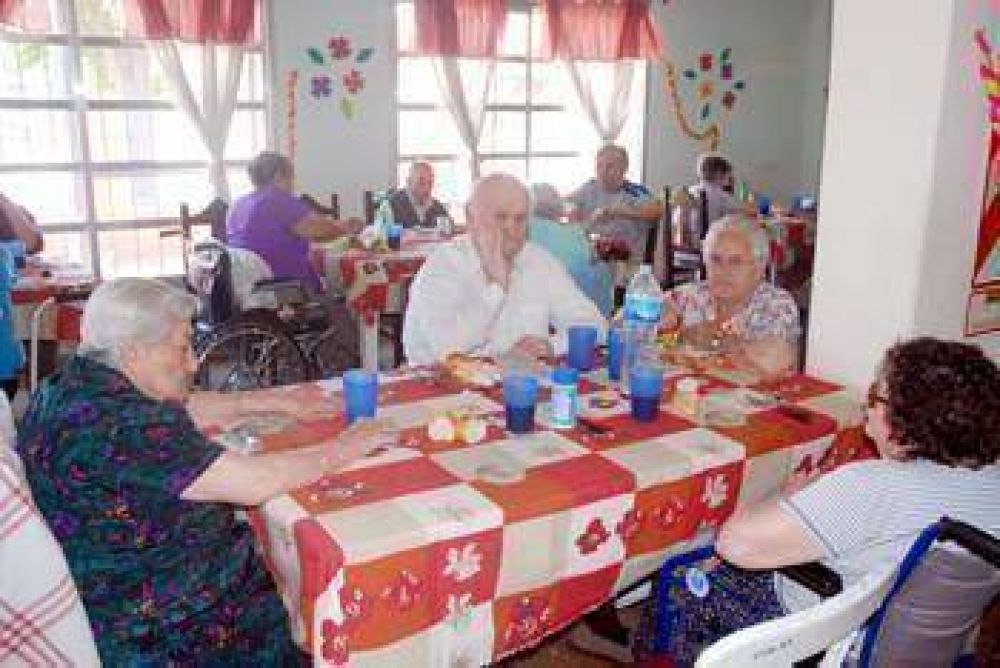 Bonificaci�n En Z�rate 152 beneficiarios del IPS cobrar�n los $ 500