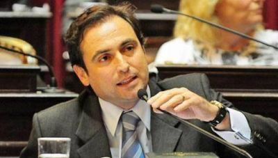 Mestre critic� �personalismo� de Morales