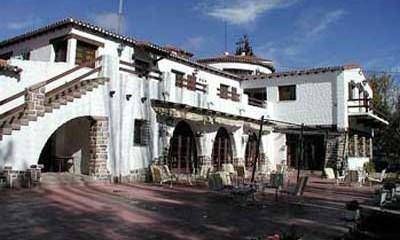 El gobierno busca la reapertura del hotel Potrerillos