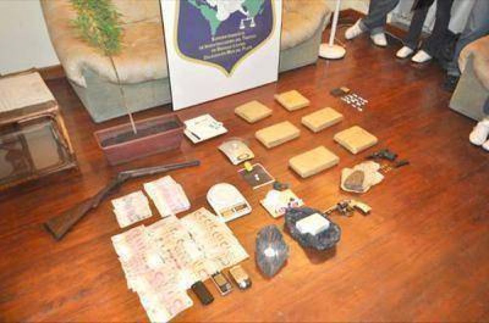 Desbaratan una banda de narcotraficantes: secuestran drogas y hay cinco detenidos