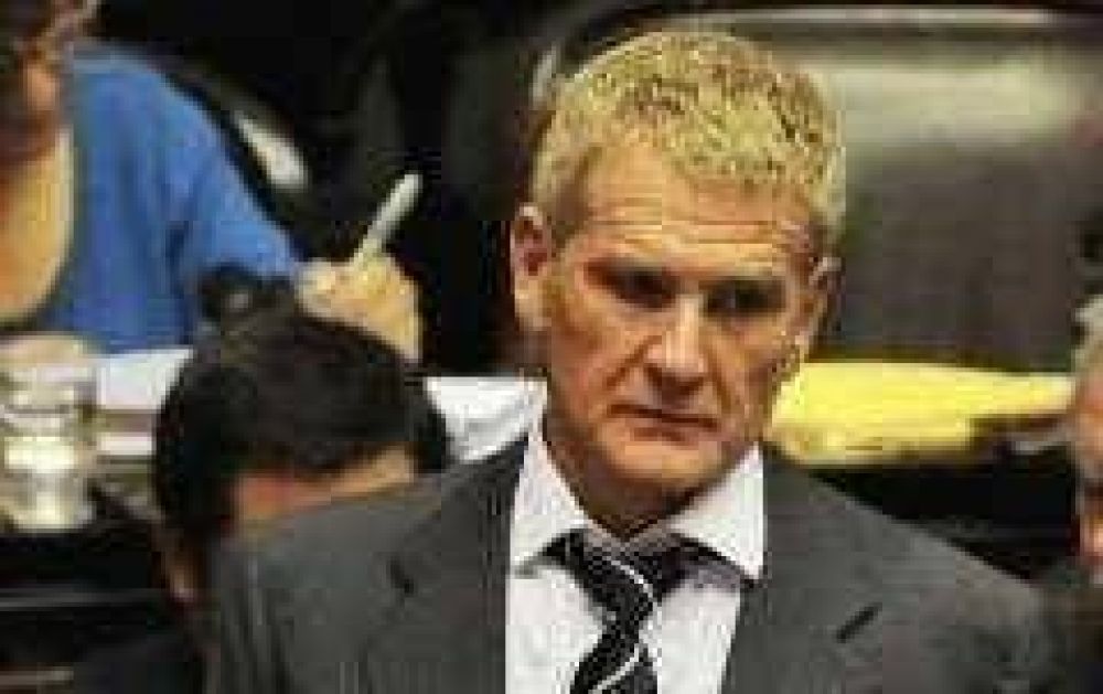 De Narv�ez visit� San Mart�n y le exigi� a Scioli ponerse �al frente de la lucha contra el narcotr�fico�