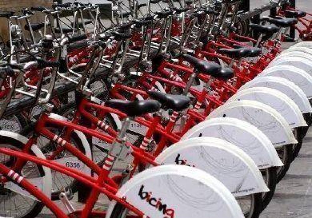 Arranca el 'Bicing' en la Ciudad