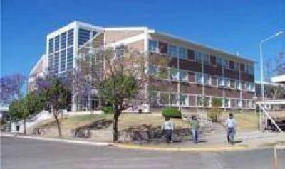 La UNLaR inform� el listado de carreras que ofrece para el a�o 2011
