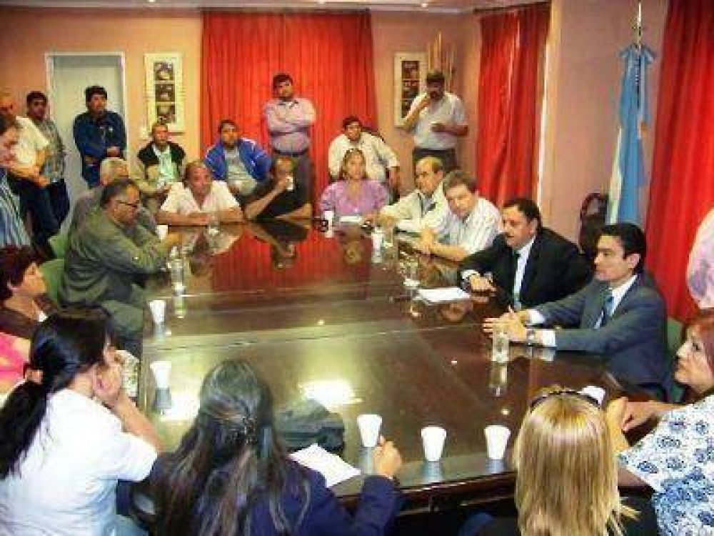 El intendente Quintela recibi� a la c�pula sindical municipal