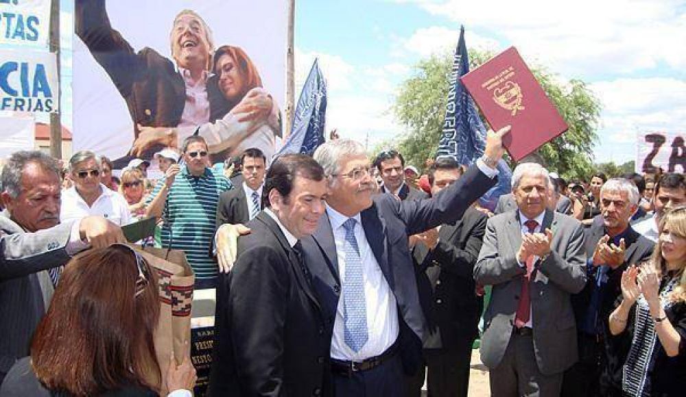 Julio De Vido: �Zamora tiene un enorme plan de obras p�blicas� 