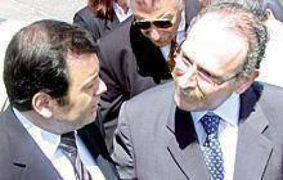Abal Medina dijo que en el 2011 habr� m�s escuelas para Santiago 