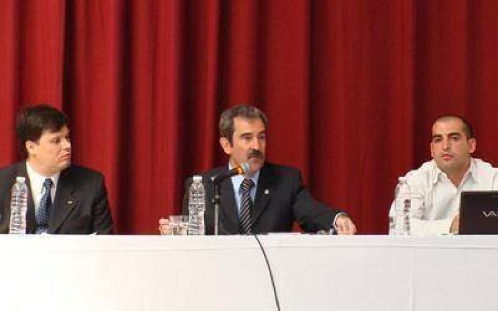 Gleadell expuso modelo productivo sanjulianense