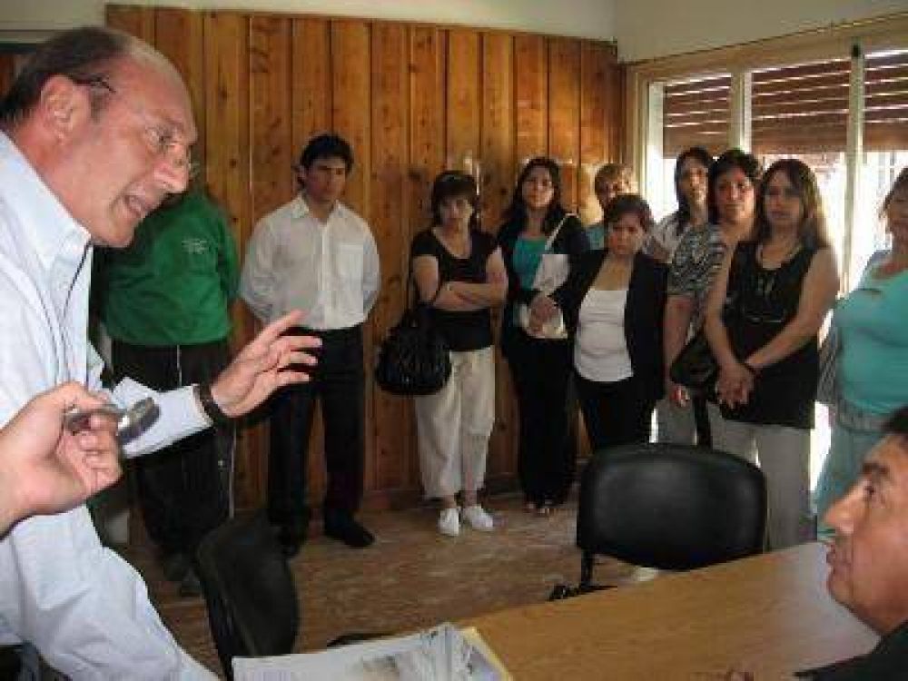 Bracalente busca el aval para los contratados