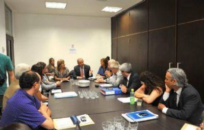 De Olivera: "Vamos a trabajar en la creaci�n del Observatorio Nutricional del SAE"