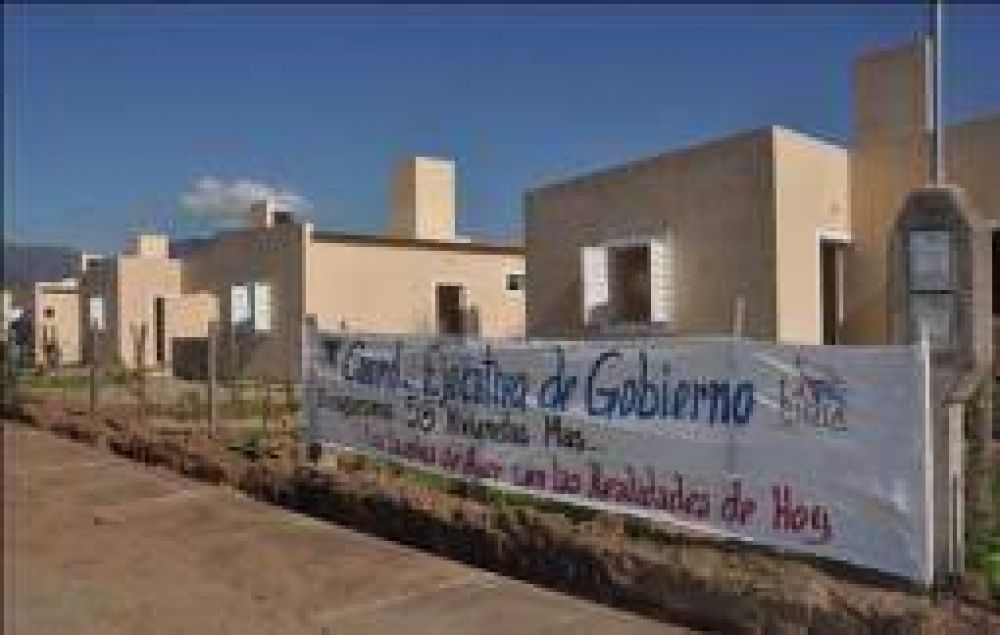Otras 58 familias cumplieron el sue�o de contar con una casa propia