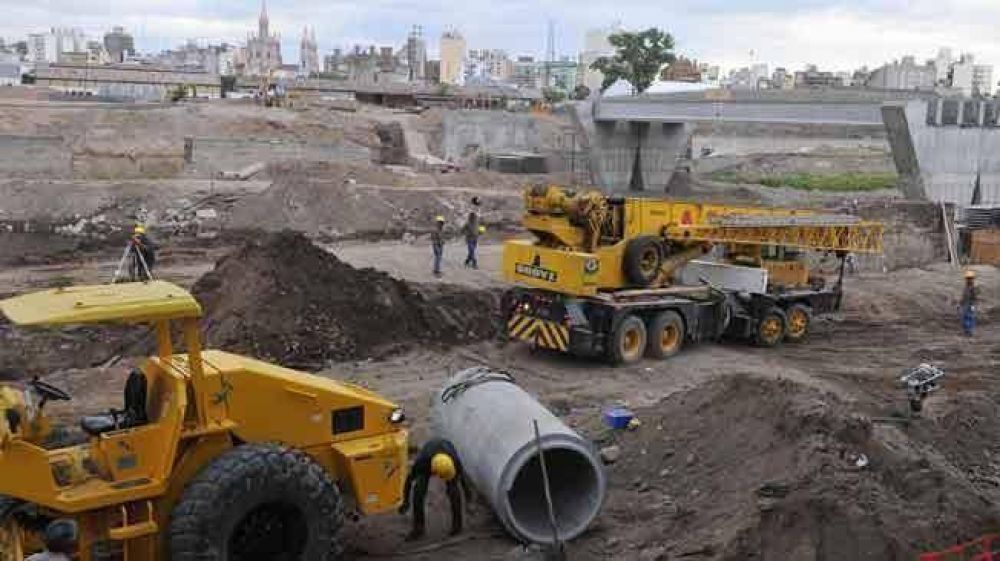 Schiaretti gasta en centros c�vicos casi lo mismo que en viviendas