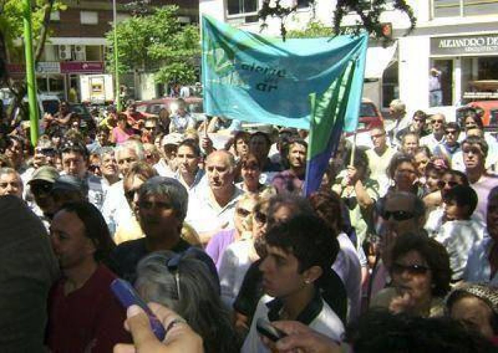Vecinos de Pinamar reclamaron m�s seguridad ante el municipio