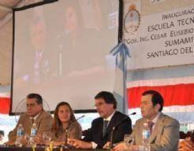 Zamora: �Sin educaci�n, es imposible poder hablar de hombres libres�
