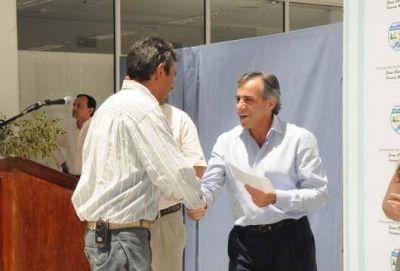 Malvinas Argentinas  Nueva entrega de pensiones asistenciales