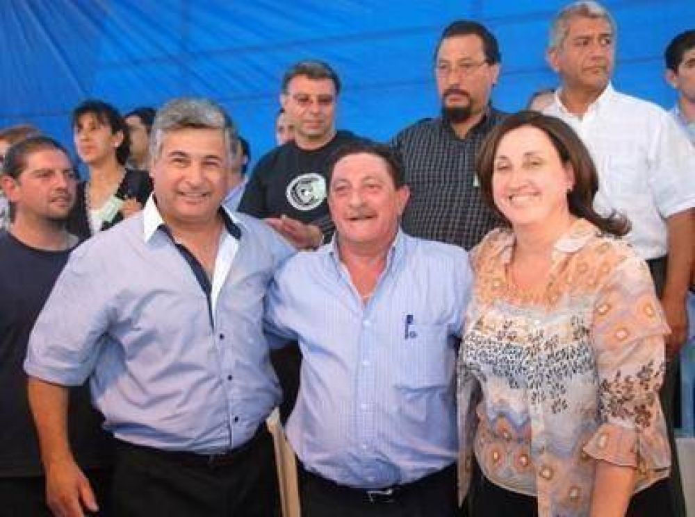 Con un acto en la Plaza Belgrano, Oscar Lescano asumi� al frente de la CGT local