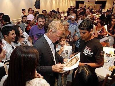 LOMAS | ENCUENTRO EN BANFIELD De Narv�ez convoc� a los j�venes a �militar por una vida mejor�