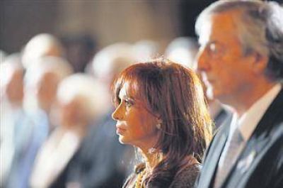 EE.UU. expuso sospechas sobre manejos financieros de los Kirchner