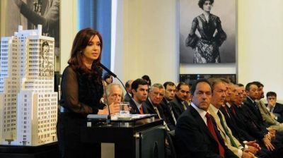 Trabajadores temporarios cobrar�n salario familiar todo el a�o