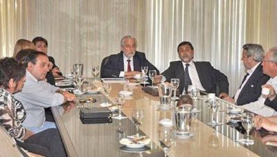 Randazzo firma la digitalizaci�n de DNI con 21 municipios de C�rdoba