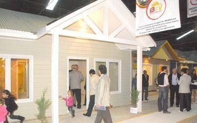 El municipio y Bah�a Blanca Viviendas firmaron un acuerdo en la Expo Casa