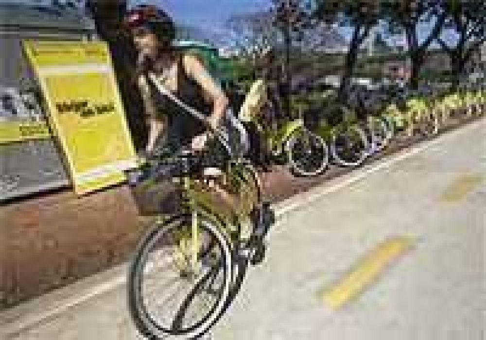 Una mujer fue la primera usuaria del sistema de bicicletas p�blicas en la Ciudad