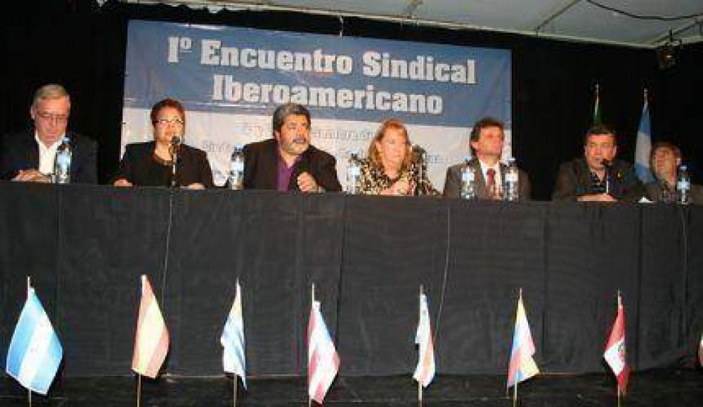 Gerardo Mart�nez presidi� exitoso Primer Encuentro Sindical Iberoamericano