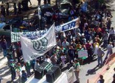 Upcn no descarta recrudecer medidas en oficinas de Salud 
