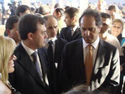 Scioli vendr� a Bol�var para el marat�n y traer�a un subsidio para equipamiento del Hospital Capredoni