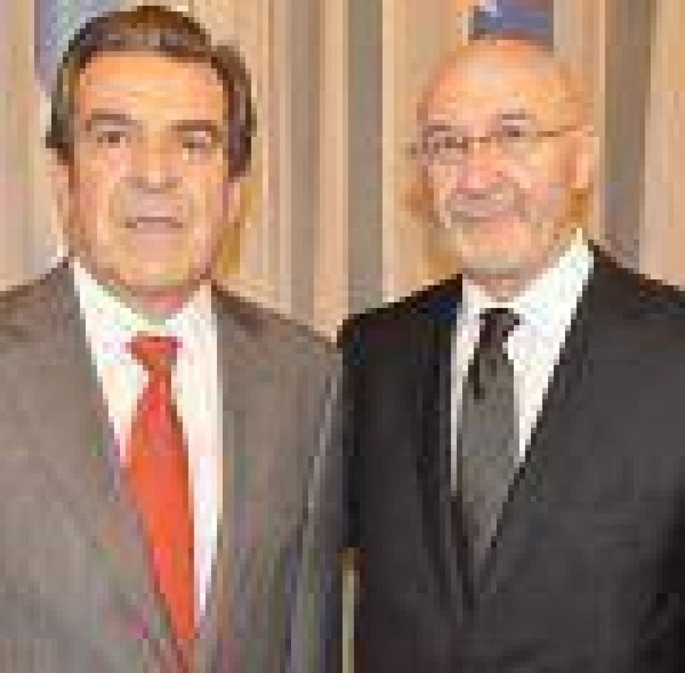 MOSCARIELLO RECIBI� A FREI 