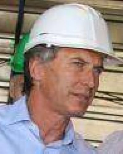 CON LA CABEZA EN LA PRESIDENCIA 