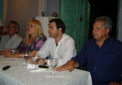 Fern�ndez Garrido: �Tenemos que consolidar el proyecto de Dar�o Giustozzi en Almirante Brown� 