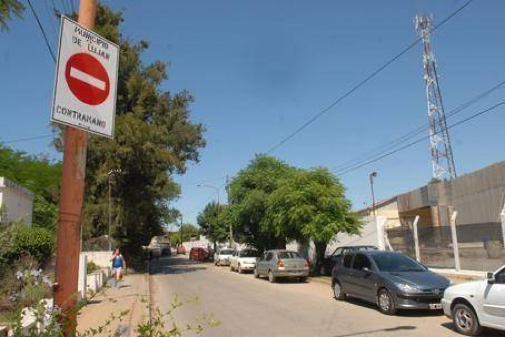 Cambian sentido de calle G�lvez y hay malestar vecinal
