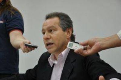 UCR: Bergia dice que la Justicia puso l�mite a la ilegalidad y el autoritarismo