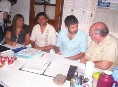 Se firm� el documento constitutivo de la Cooperativa SUTEBA Chivilcoy 
