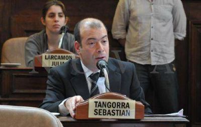 Tangorra: �Bruera no asume la responsabilidad de proponer el lugar de emplazamiento�