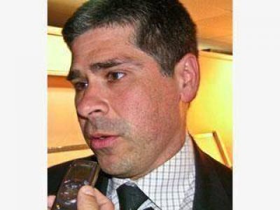 Peralta participar� de la firma del acuerdo minero