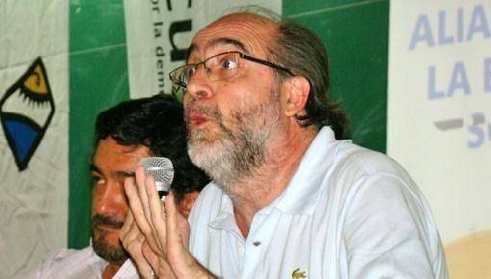 Vicente ya est� en carrera por la intendencia