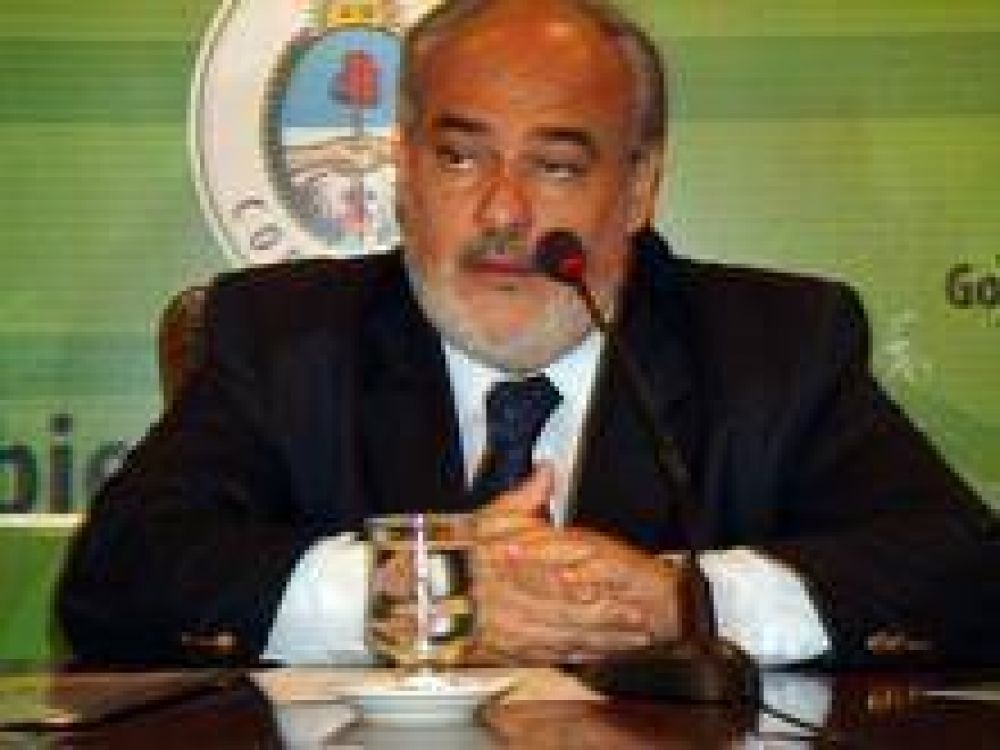"Hay discursos que dan l�stima", dice Colombi