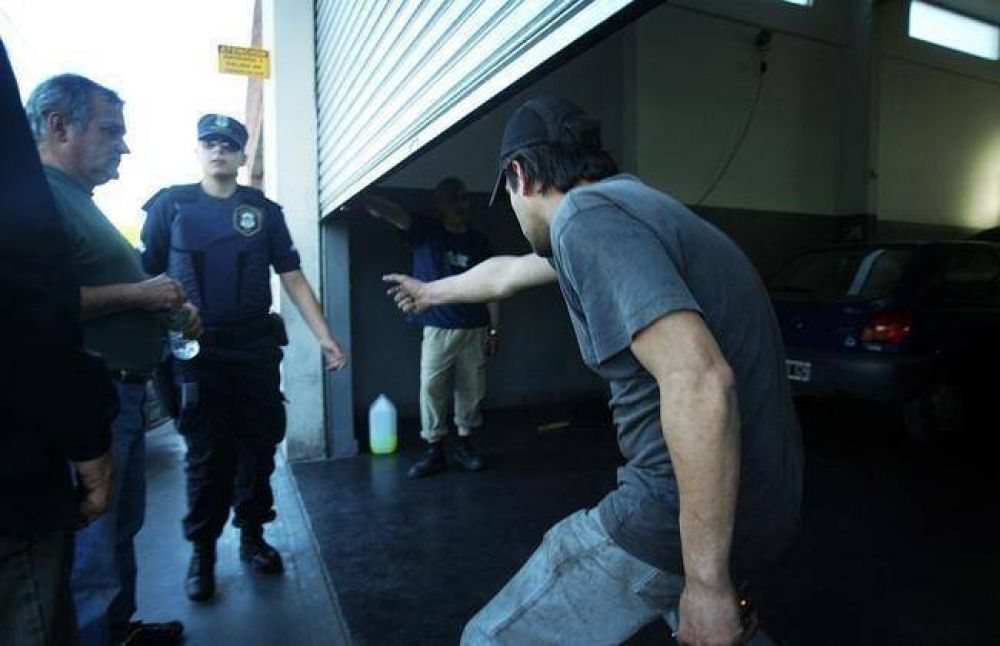Tres j�venes apresados por el crimen de Marta en el taller mec�nico