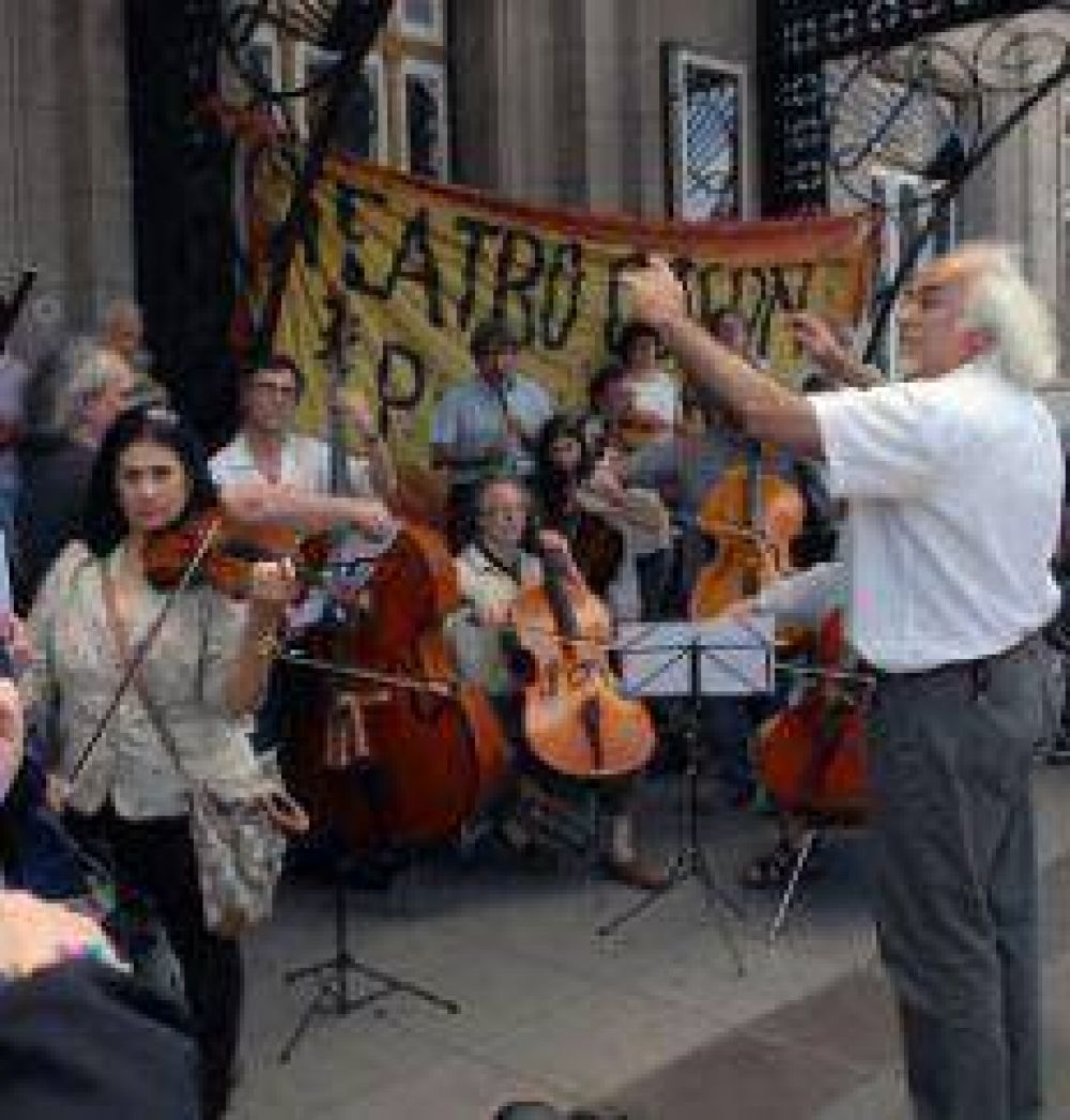 Concierto de protesta de los trabajadores del Col�n
