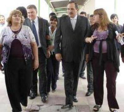 "Es imposible unificar las elecciones provinciales con las nacionales"
