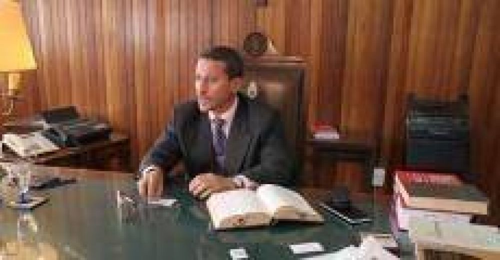 Antes de fin de a�o, Cristina Kirchner designar�a a Bejas como juez federal N�1 de Tucum�n