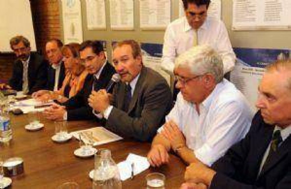 Cerroni prometi� mejoras para recaudar m�s en 2011