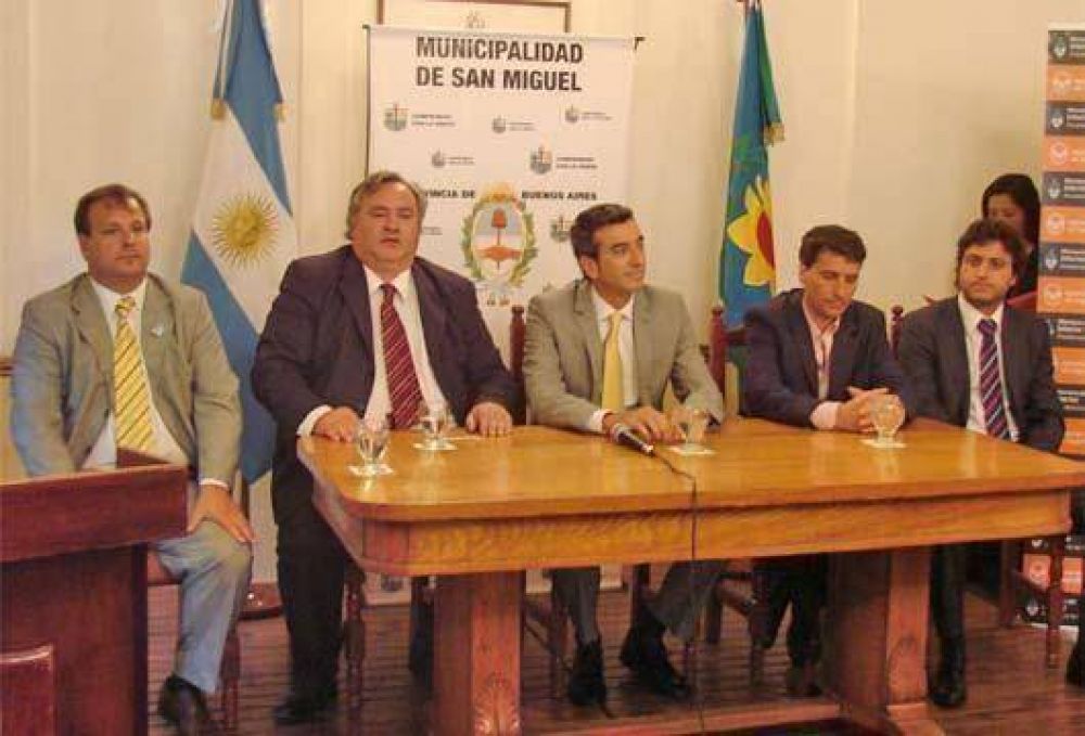 San Miguel  Los moviles de DNI pasaron por San Miguel